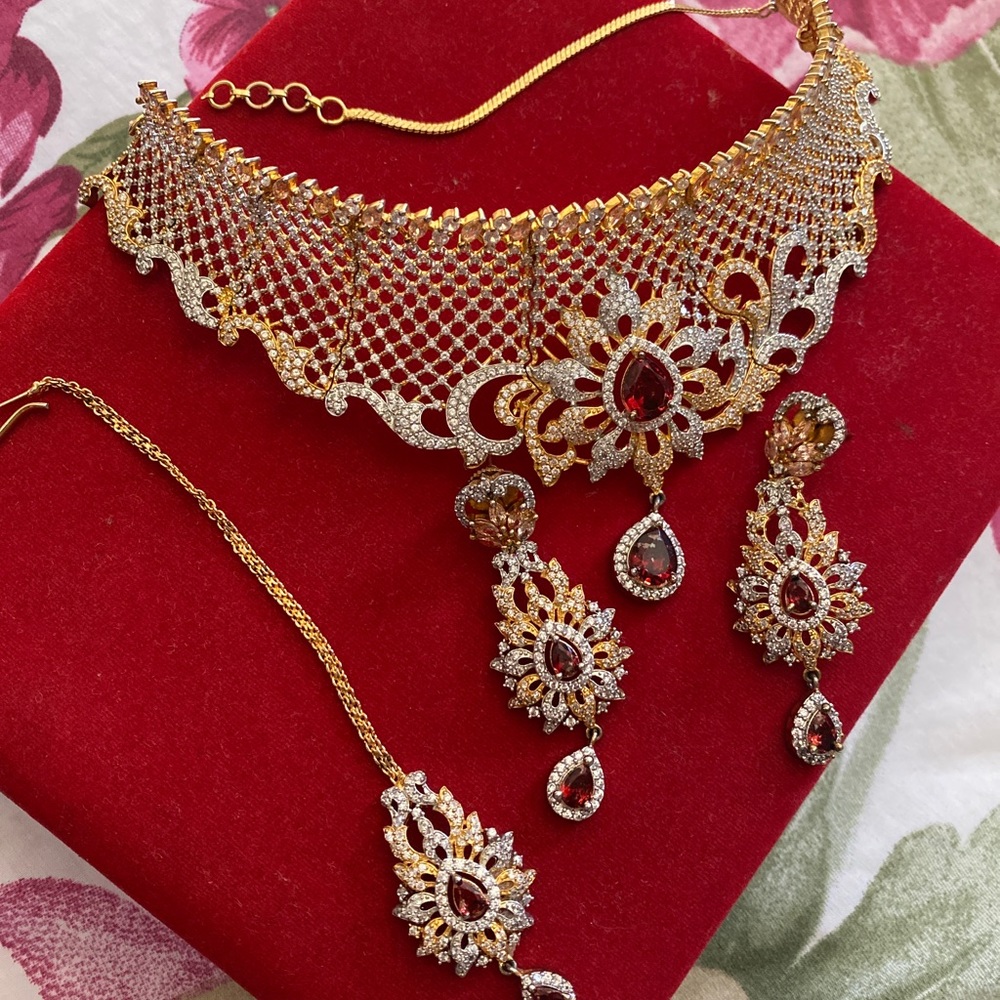 Bridal wedding jewelry set - Picture 7 of 8
